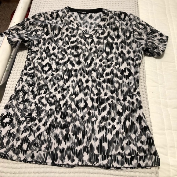 Carhartt Scrub Top